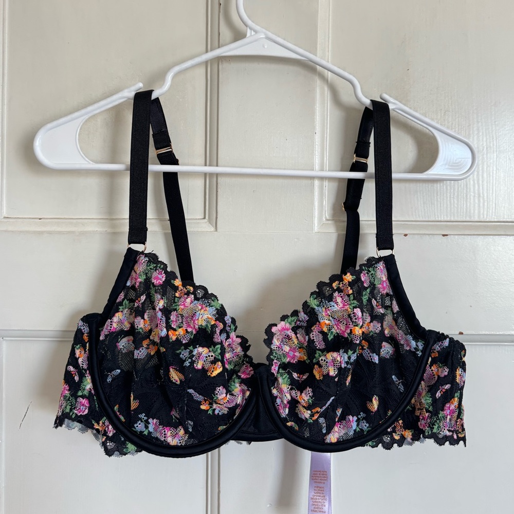 Savage‎ x Fenty colorful floral black lace bra size 40C